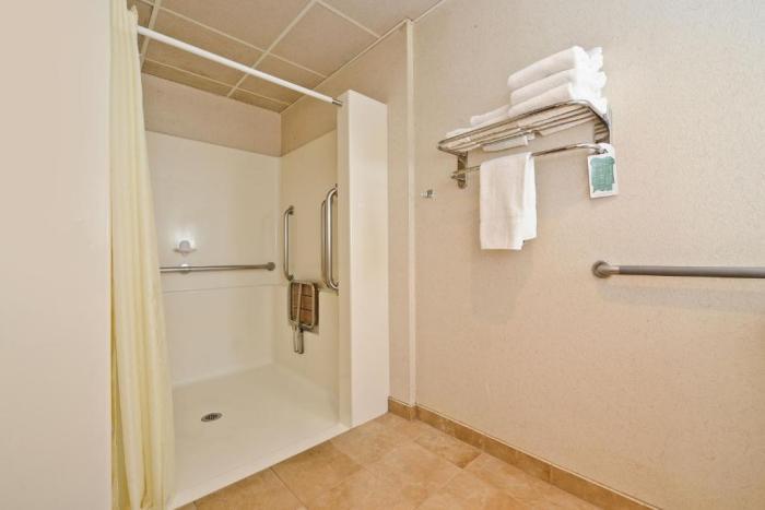 Comfort Inn & Suites Gateway To Glacier National Park Shelby Rum bild
