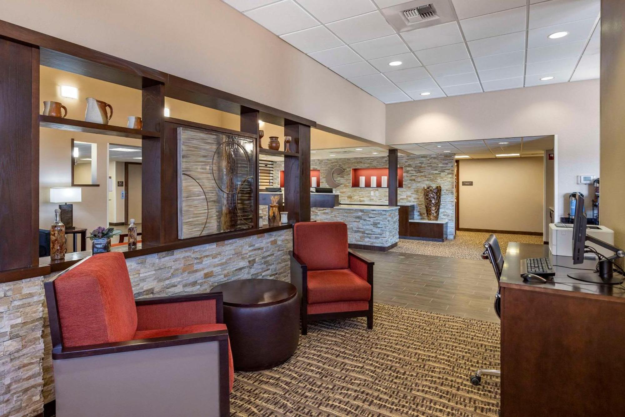 Comfort Inn & Suites Gateway To Glacier National Park Shelby Exteriör bild