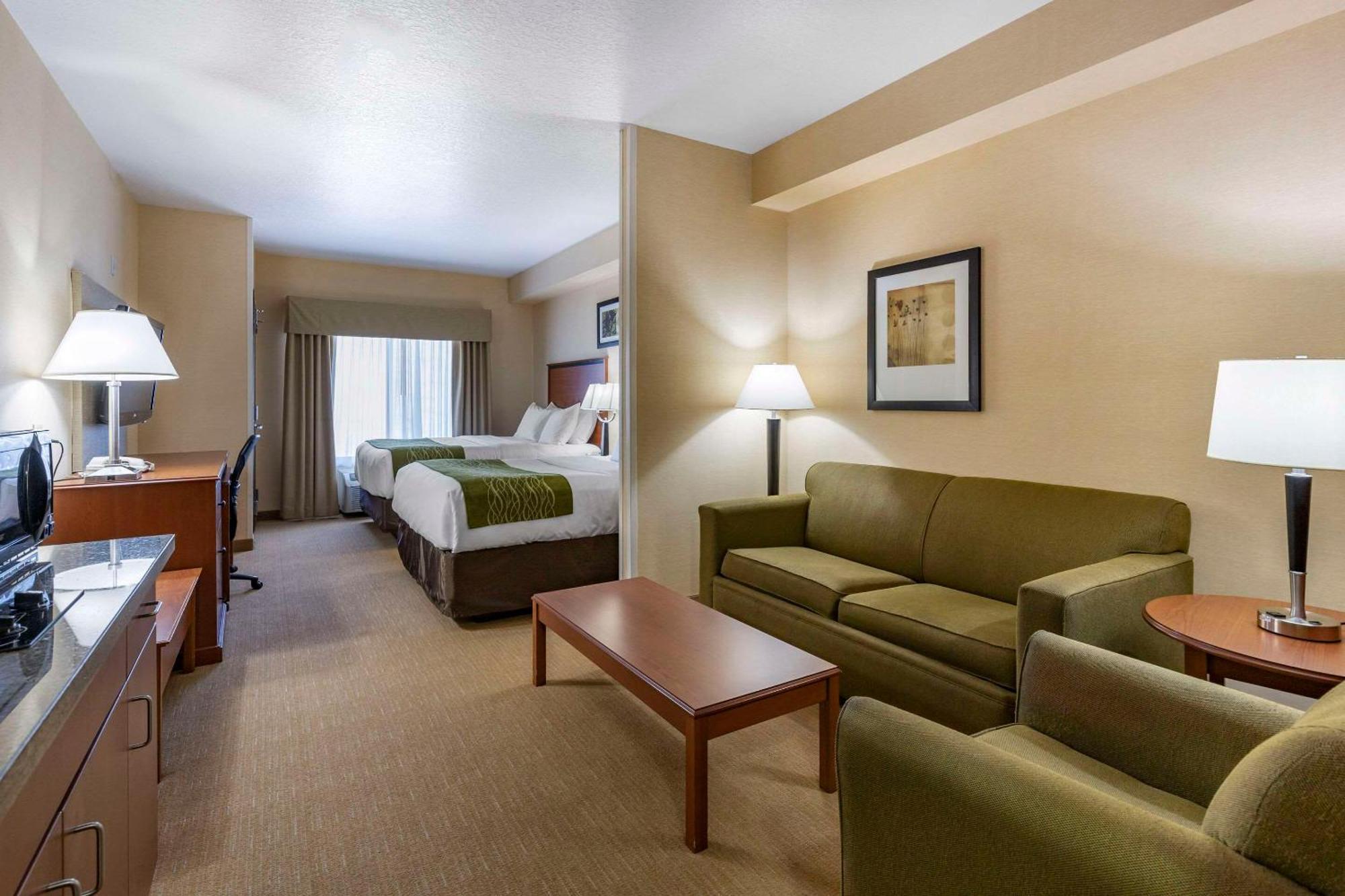 Comfort Inn & Suites Gateway To Glacier National Park Shelby Exteriör bild