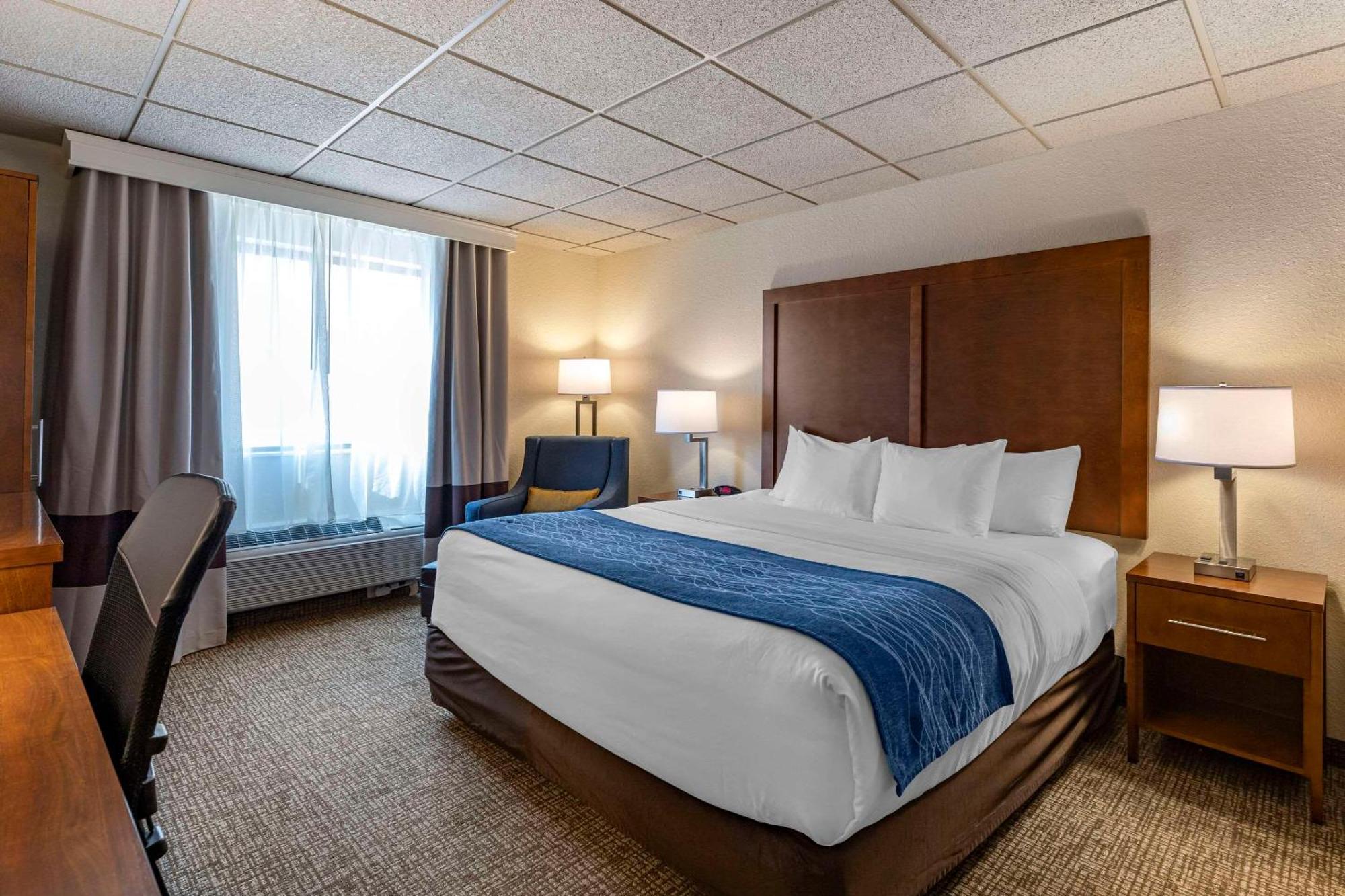 Comfort Inn & Suites Gateway To Glacier National Park Shelby Exteriör bild