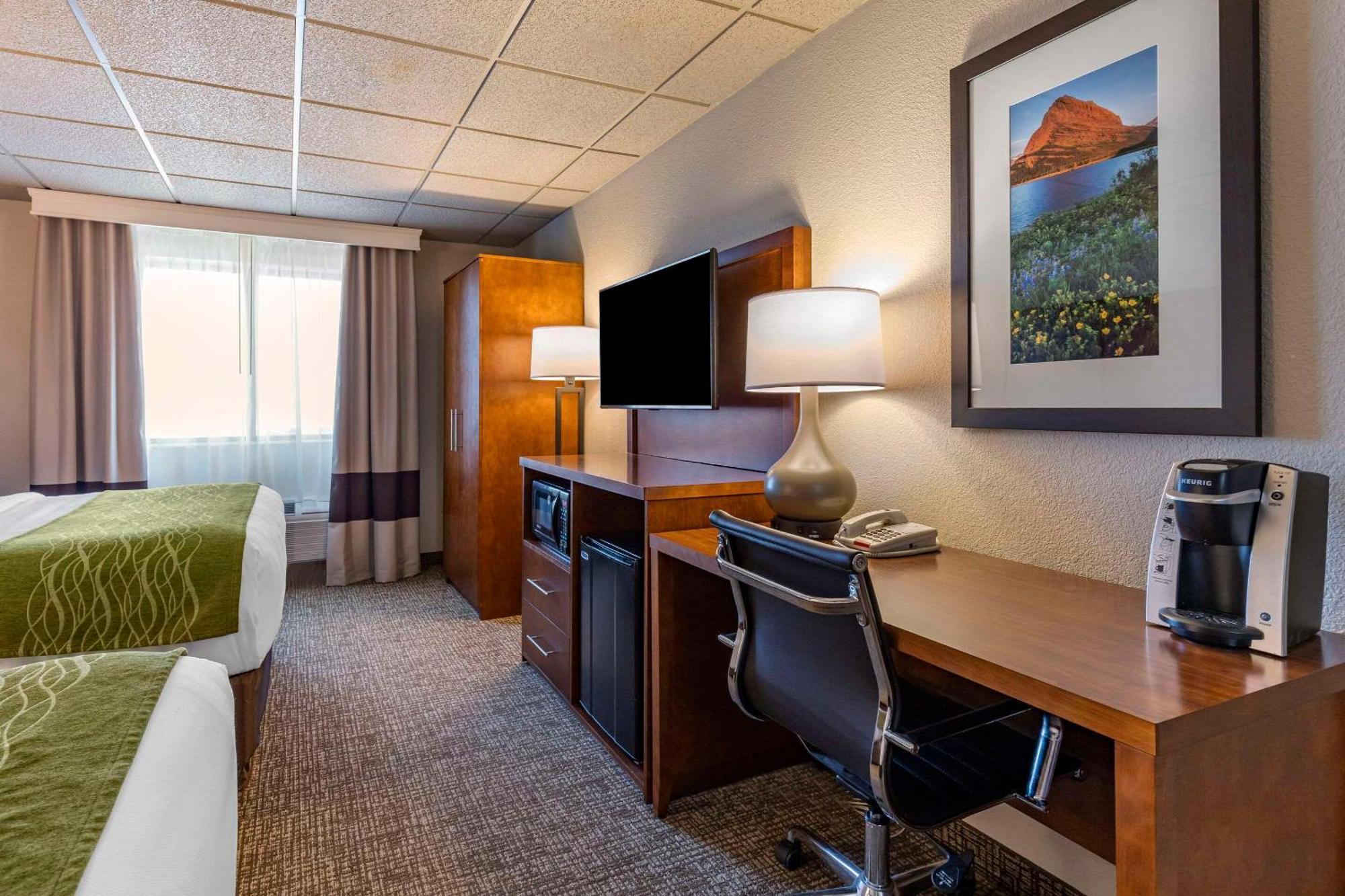 Comfort Inn & Suites Gateway To Glacier National Park Shelby Exteriör bild
