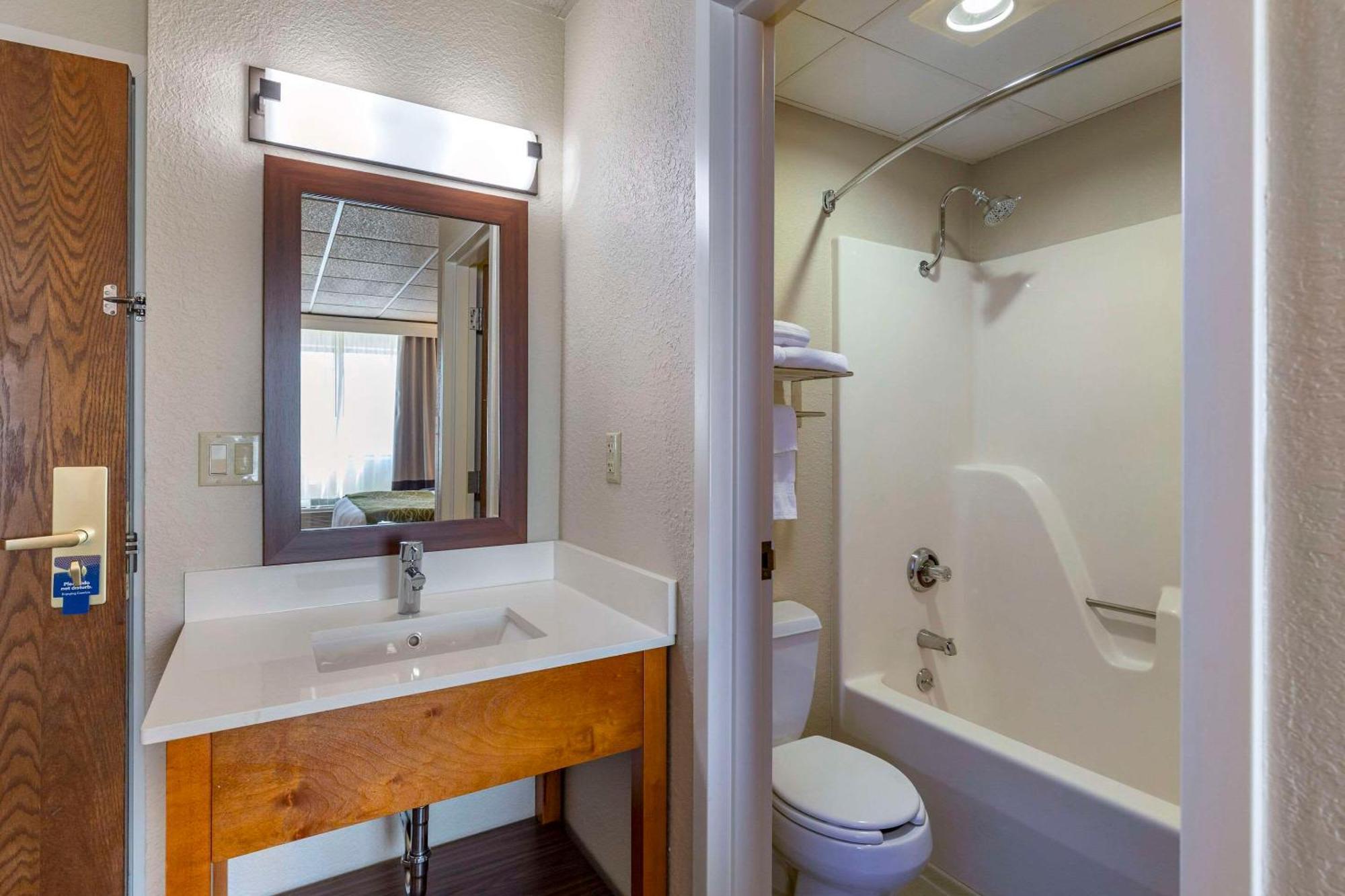 Comfort Inn & Suites Gateway To Glacier National Park Shelby Exteriör bild